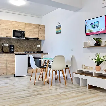 Mng Tomis Promenada Năvodari