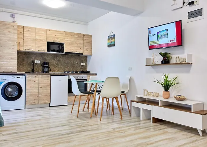 Mng Tomis Promenada Năvodari