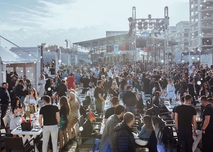 Mng Tomis Promenada *